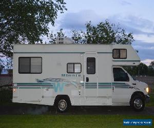 2001 Winnebago Minnie 