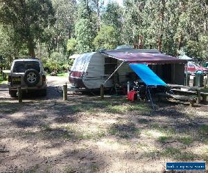 2004 NP Pajero & 2004 Regent Cruiser SE Series 3 Caravan