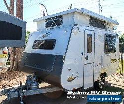 2014 AVAN Aspire 402 Avan White Pop Top for Sale