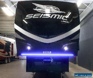 2017 Jayco Seismic 4113 Camper