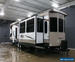 2017 Forest River Salem Villa Estate 4092BFL Camper