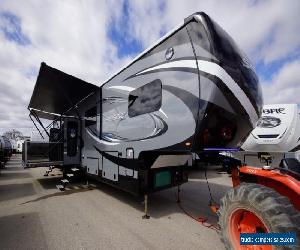 2017 Jayco Seismic 4113 Camper