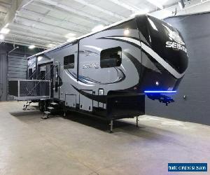 2017 Jayco Seismic 4113 Camper