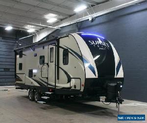 2017 CrossRoads Sunset Trail Super Lite 264BH Camper