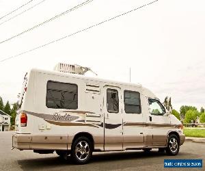 2005 Winnebago Rialta 22HD