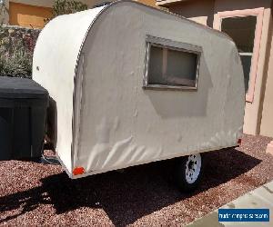 2009 Camping trailer, craftsman-built