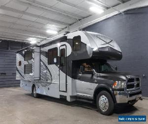 2017 Dynamax Corporation Isata 5 35DBD Camper