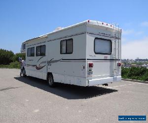 2005 Winnebago Minnie Winnie