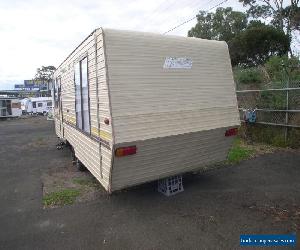 Lowline Family Caravan Sleeps 5