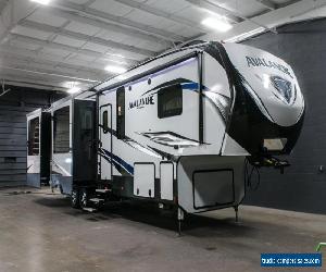 2017 Keystone Avalanche 370RD Camper