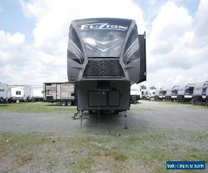 2017 Keystone Fuzion 371 Camper