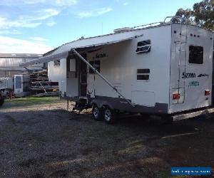 2007 30' Fifth Wheeler Caravan, large slideout, bunks, shower, toilet, 3 way fri