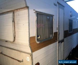 Franklin 19' Thueline Tanden classic caravan & Canvas awning, Front Kitchen, 