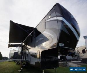 2017 Jayco Seismic 4212 Camper