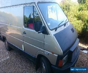 Renault T1300 traffic campervan