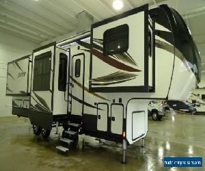 2017 Keystone Alpine 3661FL Camper