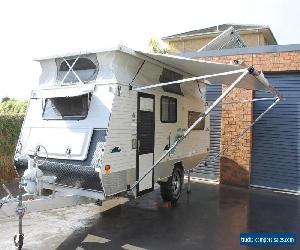 2011 Coromal Magnum Off road Caravan  , 12 mths rego , air conditioning 