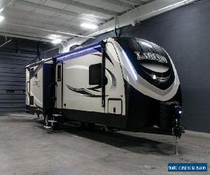 2017 Keystone Laredo 331BH Camper