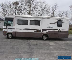 2000 Winnebago Adventurer 32V