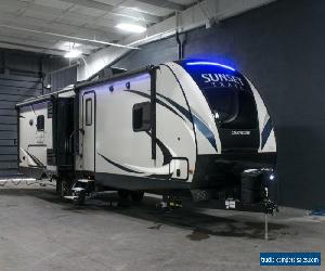 2017 CrossRoads Sunset Trail Grand Reserve 33SI Camper