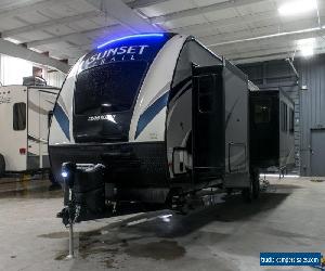 2017 CrossRoads Sunset Trail Grand Reserve 33SI Camper