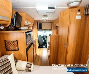 2008 Sunliner Holiday White & Brown M Motor Home