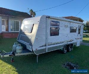 Caravan 2011paramount classic 21.6 ft 