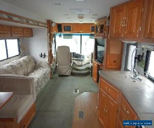 2003 Coachmen Aurora Gold 3510DS