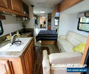 2014 Summer Life Elite White Caravan