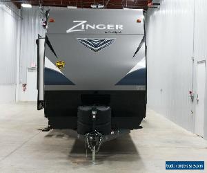 2019 CrossRoads Zinger ZR333DB Camper