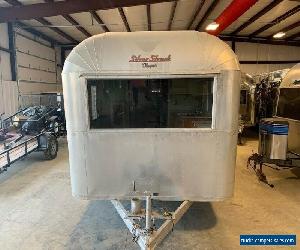 1958 Silver Streak Clipper