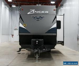 2019 CrossRoads Zinger ZR290KB Camper