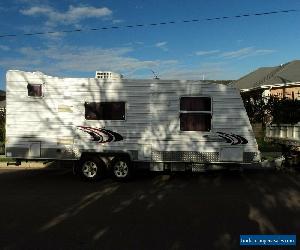 2009 LEGEND 23ft,SHOWER N TOILET,ENSUITE,OFFROAD 4X4 LOVELY VAN 'CAN REGO