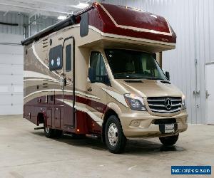 2019 Dynamax Corporation Isata 3 24FWM Camper