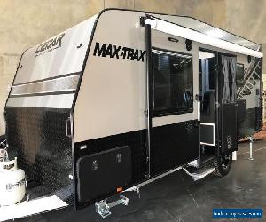 Cedar Caravans - Brand New 2019 Model - 18'8 Max-Trax Grey/White Caravan