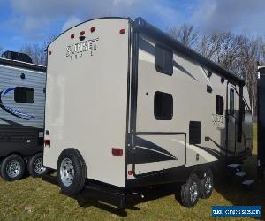 2017 CrossRoads Sunset Trail Super Lite 239BH Camper