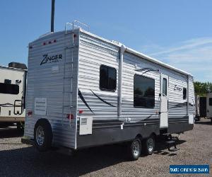 2017 CrossRoads Zinger ZT30RK Camper