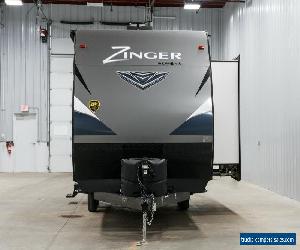 2018 CrossRoads Zinger ZR229RB Camper