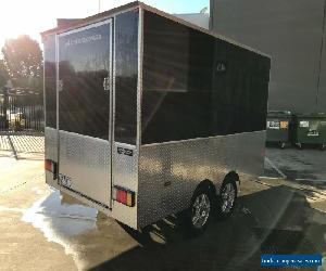 Aluminum Tandem Enclosed Trailer with Rear Ramp and Side Door 490 cm x 207 wide