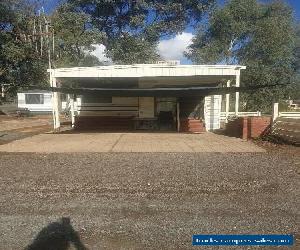 Holiday Cabin/Caravan at Merool on the Murray 