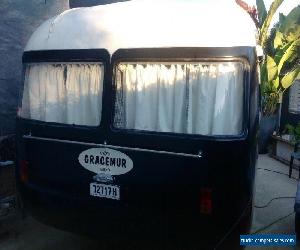 Vintage Sunliner / Gracemur Caravan