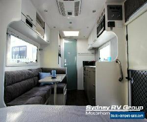 2014 New Age Manta Ray MR18 White Caravan