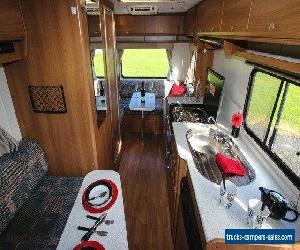 2010 Volkswagen Renegade White Motor Home