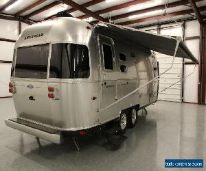 2011 Airstream Flying Cloud 25AWBFB Twin