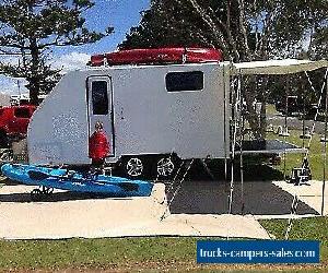 Family Caravan/Toy Hauler. Sleeps 6!