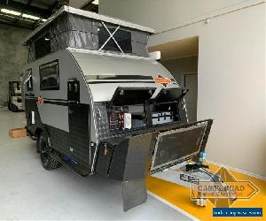 Camperoad 12ft Hybrid Off Road Caravan Pop Top Camper Extendable With Dual Bunks