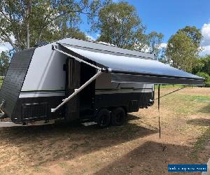 toy hauler caravan