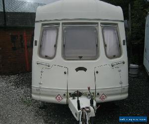 Vanroyce EKL 470 Caravan with motor mover 