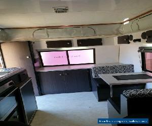 POP TOP CARAVAN FULLY RENOVATED