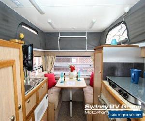 2000 Sunliner SRV White A Motor Home